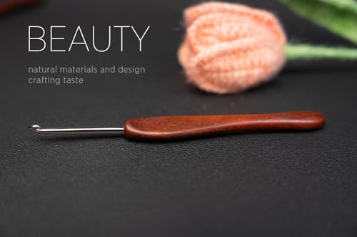 SEVENSUN Crochet Hook 3.5mm - Handmade Ergonomic Crochet Hook - Stainless Steel Wood Handle Crochet Hook - Dreadlock Crochet Hooks Needle Crochet Accessories Crochet Hooks for Arthritic Hands, Red - size: 3.5mm(Size E)