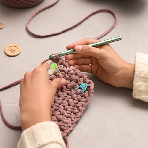 150-Piece Set of Colorful Knitting Stitch Markers with Locking Clasps and 10-Compartment Storage Box