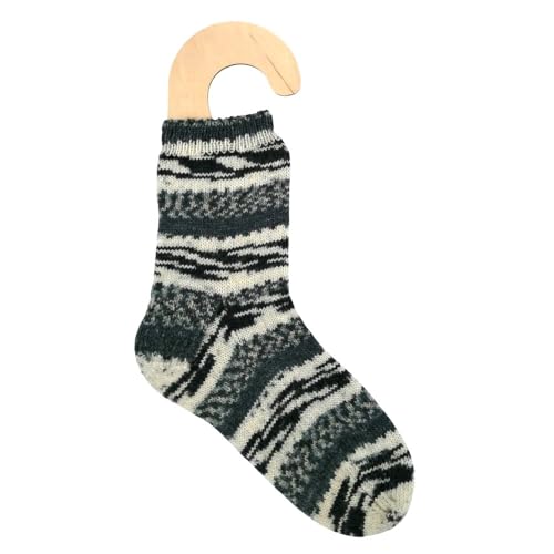 Wooden Sock Blockers Heart Motif, One Pair Knitting and Crochet Sock Mold, Sock Display - Medium (US 7.5-9 / EU 38-40) - size: Medium (US 7.5-9 / EU 38-40)