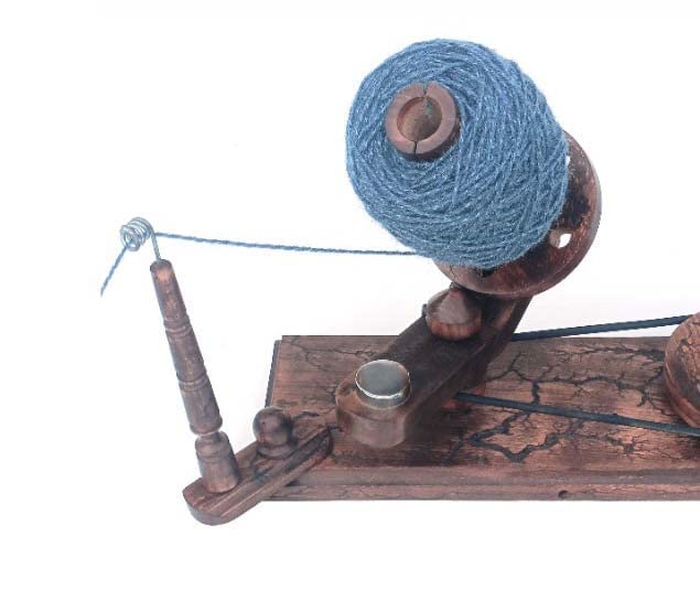 Merit wooden craft Yarn Large Ball Winder and Table Top Swift Winder Knitting and Crochet Umbrella Winder Holder Hand Operated Knitting Winding Tools Wool Winder. (Lichtenberg Winder) - color: Lichtenberg winder