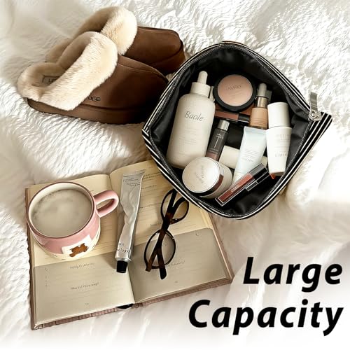 Funny Orange Cat Makeup Bag & Travel Pouches for Toiletries, Funny Orange Cat Gifts for Women & Teen Girls, Cats Gifts Lovers for Travel，Kitty Cosmetic Zipper Travel Toiletry Bag - color: 02-Cat(05)-Orange Cat