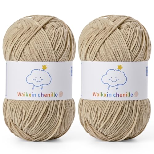 Fluffy Chenille Yarn for Crocheting，Baby Yarn for Crocheting Soft，2 Pack of 100g/3.5oz Velvet Amigurumi Yarn ，Fingering Weight Yarns for Crocheting Baby Blankets、DIY Craft.(2 Light Coffee)