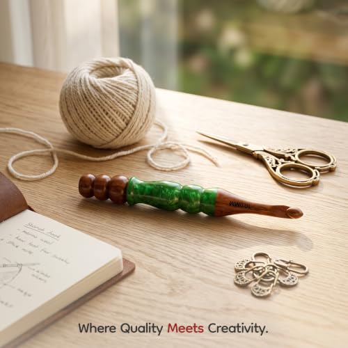 Wooden Crochet Hooks - Green Resin Epoxy & Wood Mix, Ergonomic Soft Handle Needles for Knit, Weave & Craft Yarn - Set of 15 - color: Set of 15