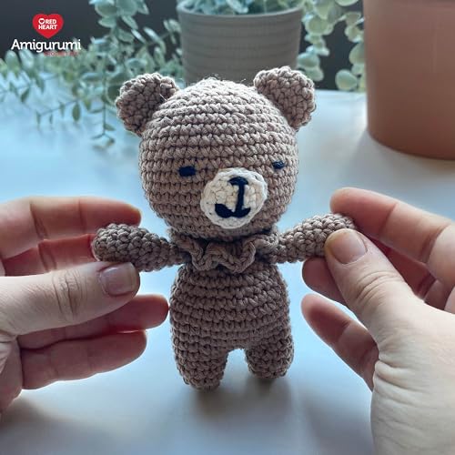 Red Heart Amigurumi Eddy The Bear Kit - color: Eddy the Bear