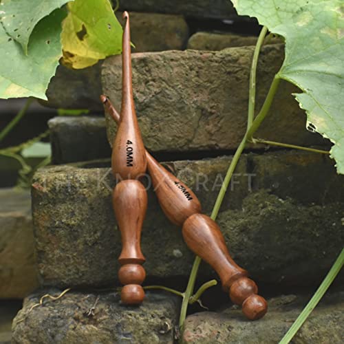 THE KNOX CRAFT Wooden Crochet Hook Set of 7 (4mm–10mm) – Ergonomic Soft Grip Handles, Smooth Wooden Yarn Hooks for Arthritic Hands – Beginner-Friendly Crochet Hooks Gift Set - size: Set of 7