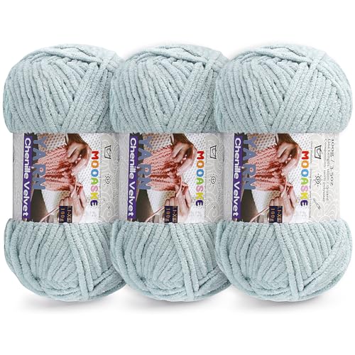 Mooaske Chenille Yarn for Crocheting, 300g/393yds Fluffy Baby Blanket Yarn | Soft plush thick chenille yarn for crocheting. 300g/393yd total. Ideal for baby blankets, amigurumi, scarves & home decor. - color: Light Grey
