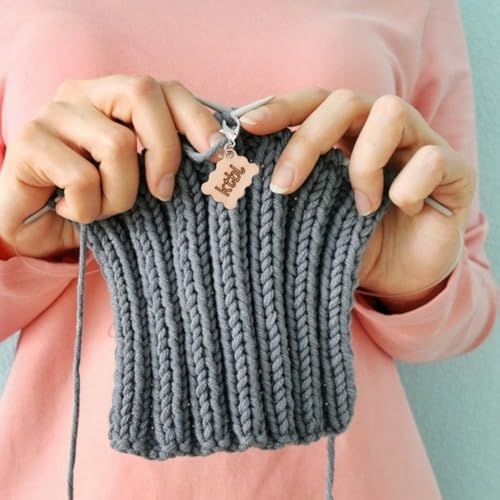 NBEADS 12 Pcs 12 Styles Wood Rectangle Stitch Markers with Lobster Clasp, Knitting Crocheting Accessories for Direction Guidelines