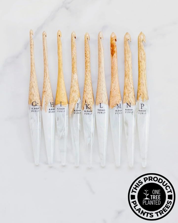 Furls Crochet Hook, Streamline Resin Fusion in Mango + White, Ergonomic Handle Crochet Hooks 7" (Fusion, J - 6.00MM) - color: Fusion, size: J - 6.00MM