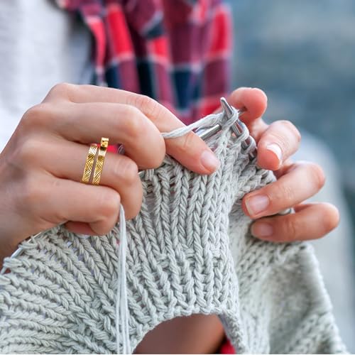 ANCIRS 1pc Knitting Crochet Loop Ring for Fingers, Gold | Metal, Adjustable, Comfortable to wear, Open Yarn Guide Finger Holders, Crochet Tension Ring - color: 1 Gold
