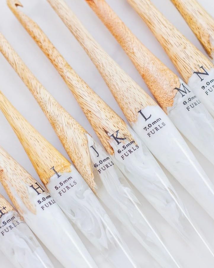 Furls Crochet Hook, Streamline Resin Fusion in Mango + White, Ergonomic Handle Crochet Hooks 7" (Fusion, P - 10.00MM) - color: Fusion, size: P - 10.00MM